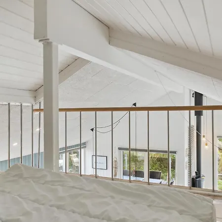 Beautiful Home In Ebeltoft With Sauna